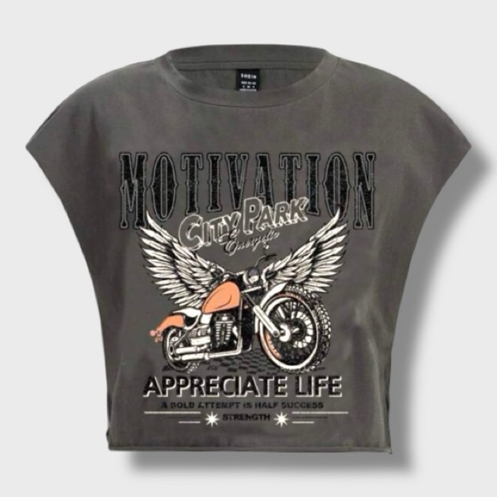 Women’s Graphic Tee - M